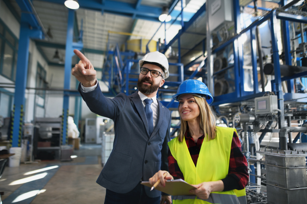 engineering-manager-and-mechanic-worker-doing-rout-2024-10-20-20-59-56-utc.jpg